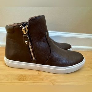 Gentle Souls Kenneth Cole Carole Cement Leather SideZip BootieSneaker Womens 6.5